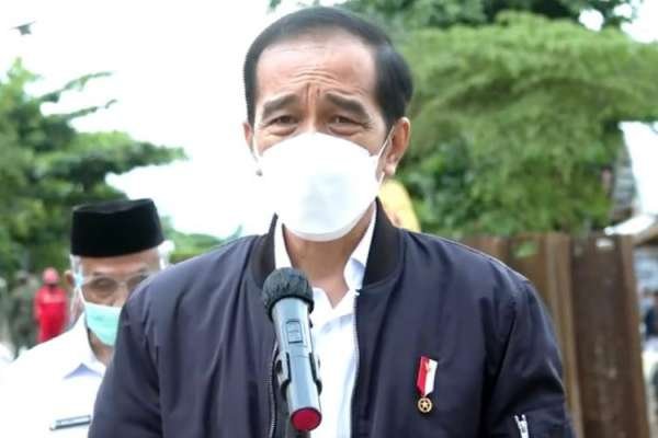 Di Kalsel, Jokowi Minta Perbaiki Infrastruktur