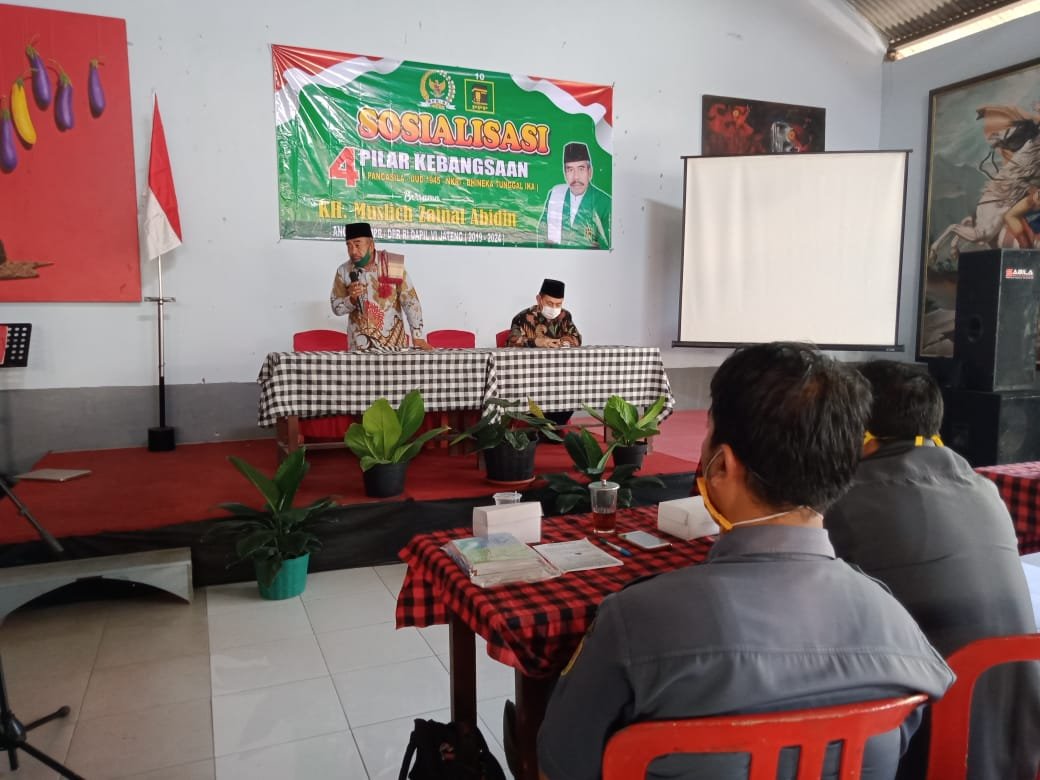 Anggota MPR RI KH Muslich Zainal Abidin dalam Sosialisasi Empat Pilar Kebangsaan.