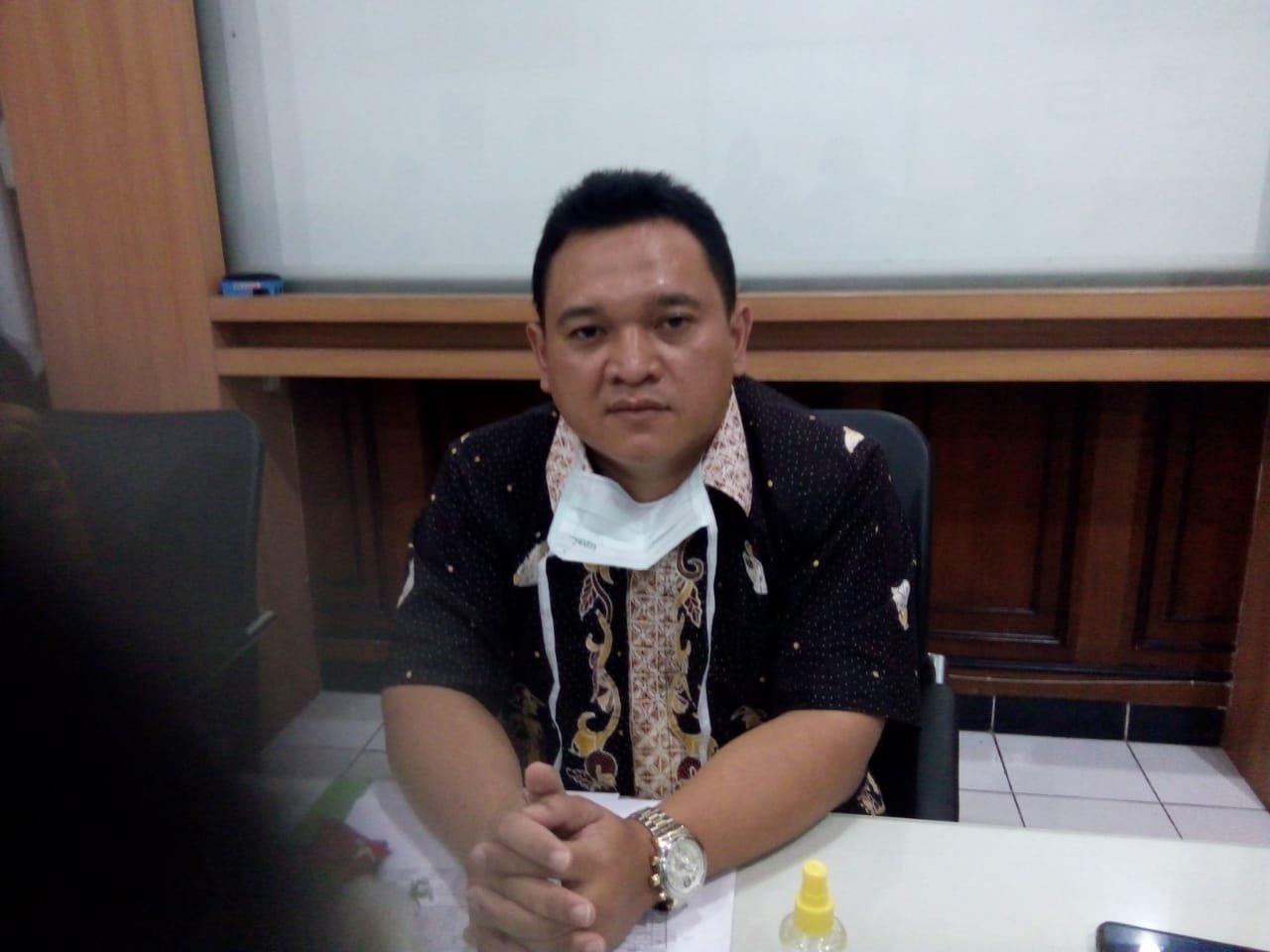 LOWONGAN. Direktur PDAM Tirta Gemilang Kabupaten Magelang, Agus Suharsono, SE MM, membuka lowongan pegawai PDAM.