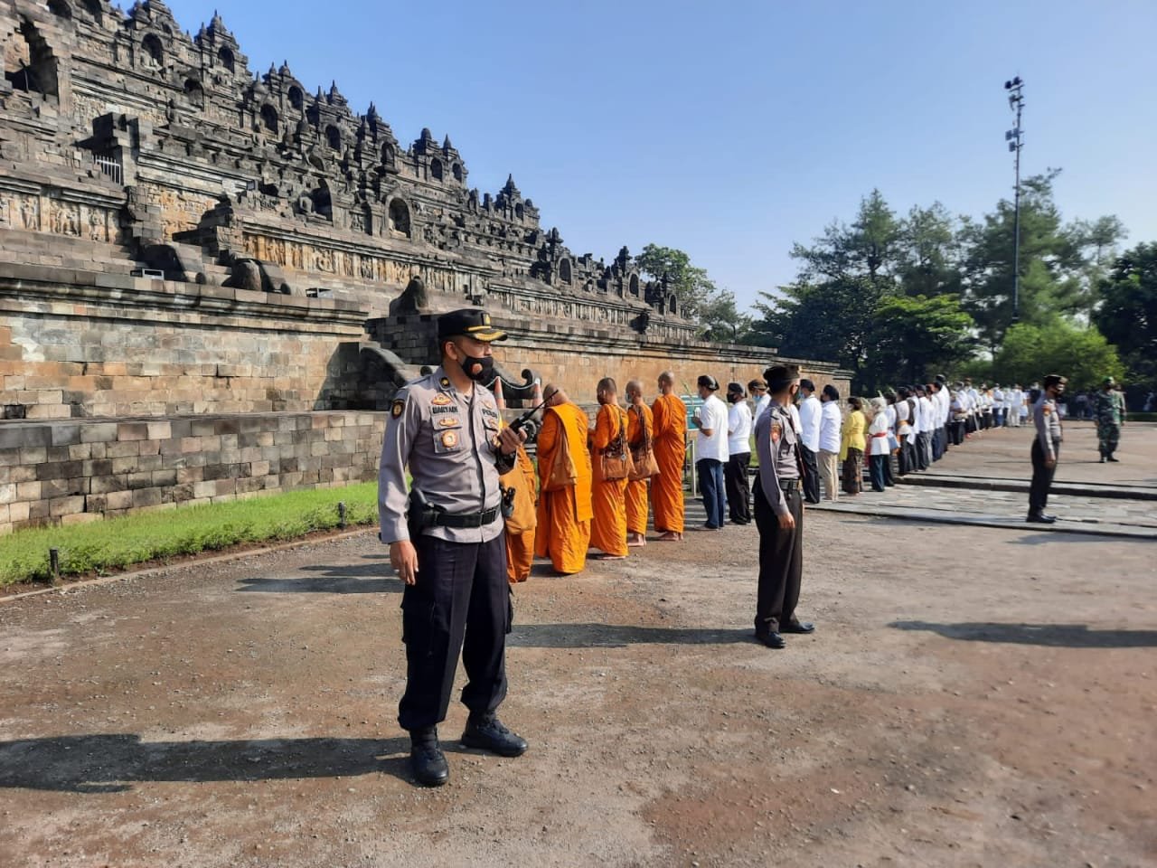 PENGAMANAN. Polres Magelang dalam kegiatan Pengamanan Upassata Manggala Krida di Candi Borobudur.