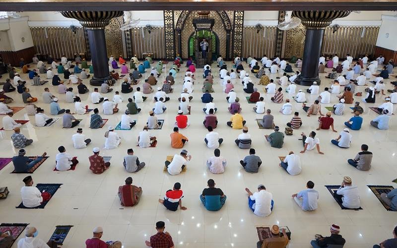 Pemkot Magelang meminta umat Islam yang melaksanakan salat Idul Fitri tetap MENGEDEPANKAN protokol kesehatan.