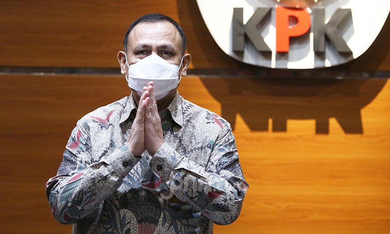 Ketua KPK Firli Bahuri mengumumkan persentase anggota DPR RI yang melaporkan LHKPN ke KPK hanya sekitar 58 persen. (Foto: ISTIMEWA, Ricardo/JPNN.com)