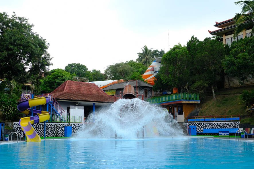 Per hari ini, Sabtu (23/10) objek wisata Taman Kyai Langgeng resmi dibuka untuk umum