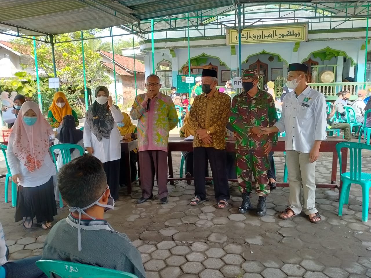 DPRD Kabupaten Magelang melakukan pendampingan kegiatan Vaksinasi Covid-19.
