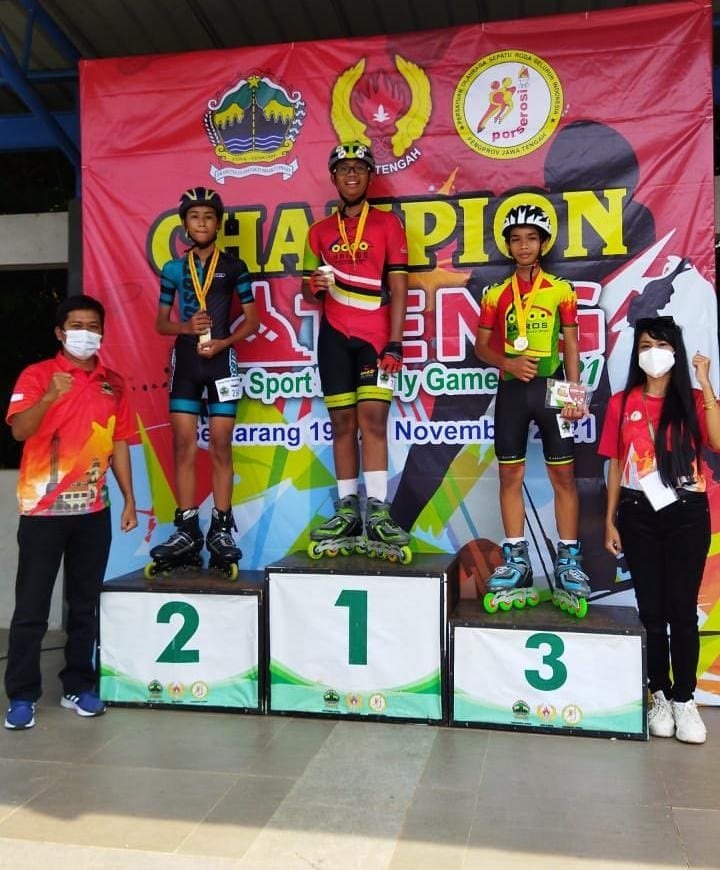 Siswa SMP Mutual Sabet Medali Perak dalam Ajang Sepatu Roda