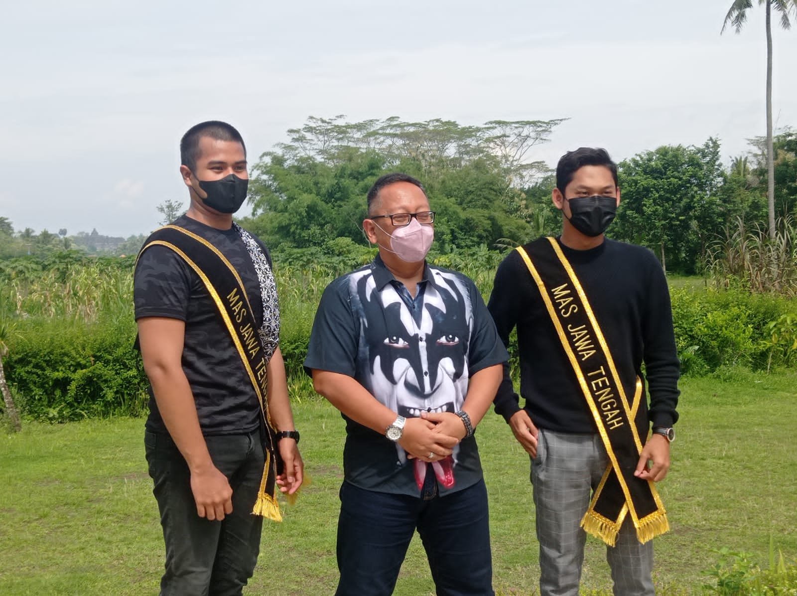 LIVE IN. Dinas Pemuda, Olahraga dan Pariwisata (Disporapar) Jawa Tengah gelar kegiatan Live In Mas Mbak Duta Wisata Jawa Tengah di kawasan Borobudur.