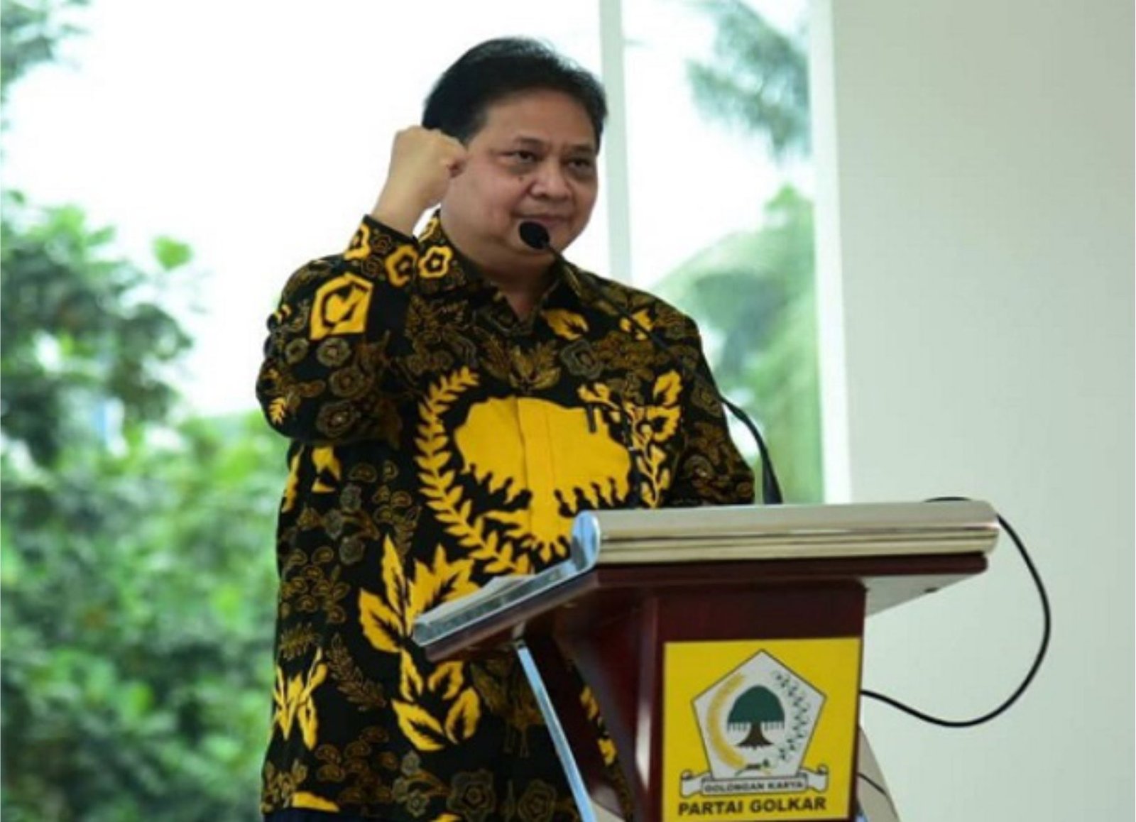 Survei Elektabilitas Ketum Partai Golkar Airlangga Ungguli Ketum PDI Perjuangan Megawati
