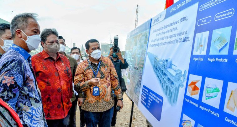 Menko Airlangga Groundbreaking Investasi Pabrik Kertas Berkelanjutan Terbesar di Sumatera