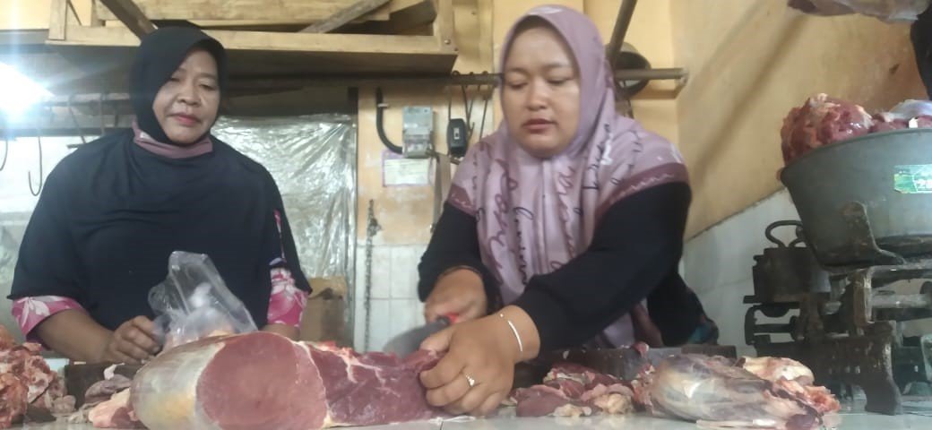 Dampak PMK, Omset Penjualan Daging Sapi Merosot