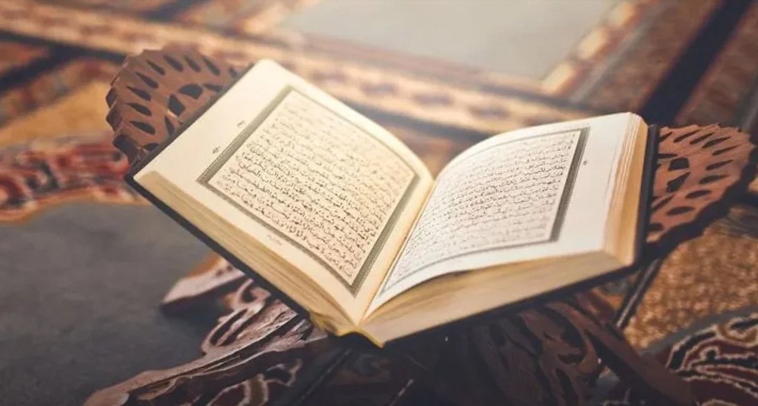 Hukum Mentadabburi Al Quran dan Bagaimana Kalau Lupa Hafalannya?